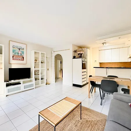 Le Jardin Gallieni - Terrasse Cozy Apartment